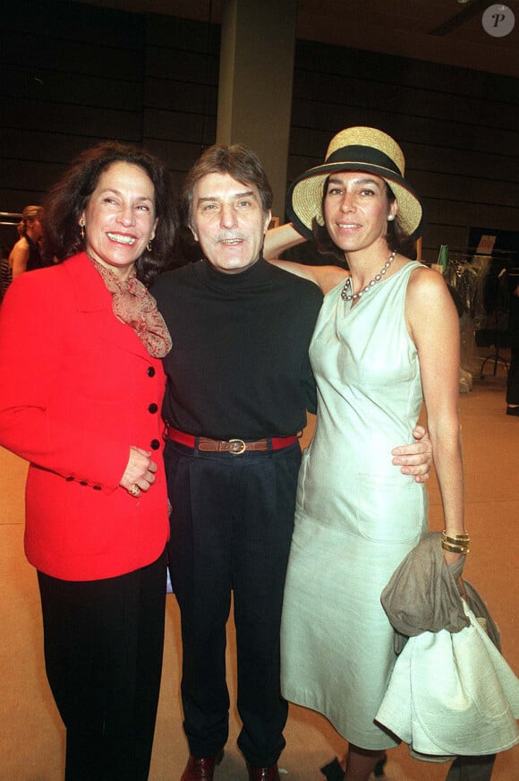 Emanuel Ungaro et Christine Orban - Défilé collection haute-couture automne-hiver 1997/1998, à Paris, en 1997.