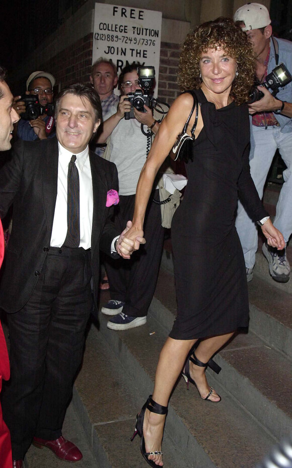 Emanuel Ungaro et sa femme à la soirée du 35e anniversaire de sa marque à New York, en 2001