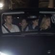 L'infante Cristina d'Espagne, son mari Inaki Urdangarin (à l'arrière) et leurs enfants Juan Valentin (siège passager), Pablo Nicolas, Miguel et Irene sont arrivés dans la soirée du 24 décembre 2019 à Vitoria au Pays basque pour fêter Noël avec la mère d'Inaki, qui bénéficiait d'une permission de sortie de prison jusqu'au samedi 28.