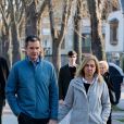  Inaki Urdangarin a pu passer Noël en famille, sorti de prison au bénéfice d'une permission de quatre jours. Le 25 décembre 2019, il est allé assister à la messe de Noël à Vitoria, au Pays basque, en compagnie de sa femme l'infante Cristina d'Espagne, sa mère Claire Liebaert, et ses enfants Juan Valentin, Pablo Nicolas, Miguel et Irene. 