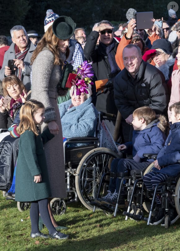Catherine (Kate) Middleton, duchesse de Cambridge et la princesse Charlotte de Cambridge lors de la messe de Noël en l'église Sainte-Marie-Madeleine à Sandringham au Royaume-Uni, le 25 décembre 2019.