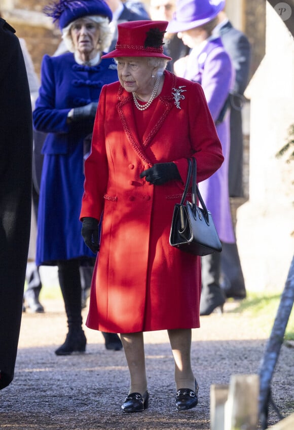 La reine Elisabeth II d'Angleterre lors de la messe de Noël en l'église Sainte-Marie-Madeleine à Sandringham au Royaume-Uni, le 25 décembre 2019.