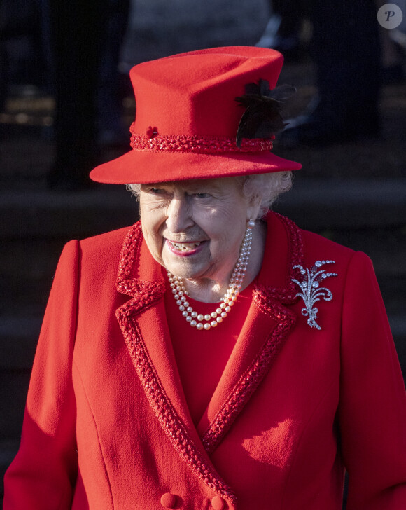 La reine Elisabeth II d'Angleterre lors de la messe de Noël en l'église Sainte-Marie-Madeleine à Sandringham au Royaume-Uni, le 25 décembre 2019.