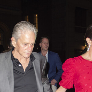 Exclusif - Michael Douglas et sa femme Catherine Zeta Jones à la sortie de leur dîner d'anniversaire (75 et 50 ans) à New York le 25 septembre 2019. Ils sont nés tous les deux le un 25 septembre mais à 25 ans d'intervalle.