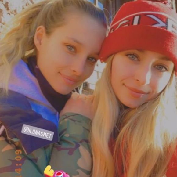 Emma et Ilona Smet sur Instagram. Vacances à Courchevel, le dimanche 29 décembre 2019.