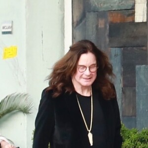 Exclusif - Ozzy et sa femme Sharon Osbourne sont allés faire du shopping chez American Rag à Los Angeles, le 18 novembre 2018