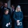 La reine Sonja et la princesse Mette-Marit de Norvège lors des obsèques d'Ari Behn, le 3 janvier 2020. Ecrivain, artiste visuel et ex-époux de la princesse Märtha Louise de Norvège, mère de leurs trois filles, Ari Behn s'est donné la mort au moment de Noël.