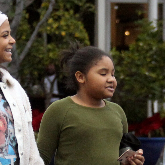 Christina Milian enceinte et sa fille Violet à West Hollywood. Los Angeles. Le 23 décembre 2019. @Splash News/ABACAPRESS.COM