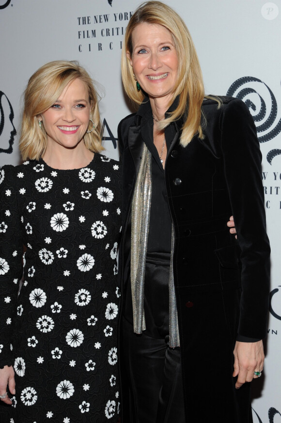 Reese Witherspoon, Laura Dern - Les célébrités assistent à la cérémonie des "NY Film Critics Circle Awards" à New York, le 7 janvier 2020.