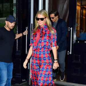 Exclusif - Gwyneth Paltrow porte une robe Gucci pour aller fêter son anniversaire (47 ans) avec son mari Brad Falchuk à New York, le 27 septembre 2019