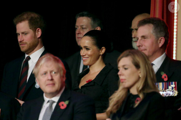 Le prince Harry, duc de Sussex, et Meghan Markle, duchesse de Sussex - La famille royale assiste au Royal British Legion Festival of Remembrance au Royal Albert Hall à Kensington, Londres, le 9 novembre 2019.