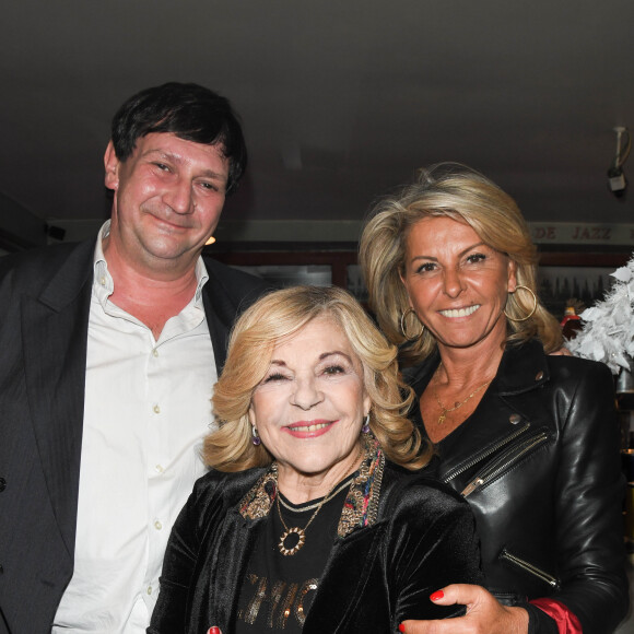 Exclusif - Stéphane Van Handenhoven ("Affaire Conclue"), Nicoletta et Caroline Margeridon - Régine fête ses 90 ans à La Chope des Puces à Saint-Ouen. Le 10 Janvier 2020 © Guirec Coadic / Bestimage