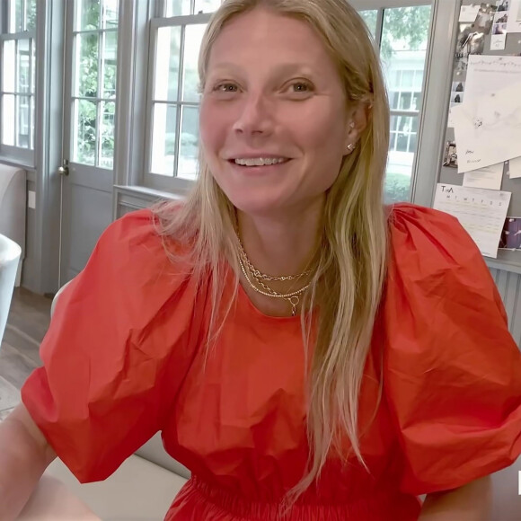 Gwyneth Paltrow sort une émission en partenariat avec Netflix: 'The Goop Lab', l'émission est controversée sur les réseaux sociaux, les utilisateurs dénoncent des thérapie nocives.