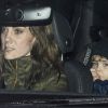 Kate Middleton arrivant à Kensington Palace, à Londres, avec son fils le prince Louis le 9 janvier 2020, jour de son anniversaire.