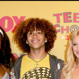 Lucas Grabeel, Monique Coleman, Corbin Bleu, Ashley Tisdale, Zac Efron et Vanessa Hudgens - Teen Choice Awards 2006. Los Angeles. Le 20 août 2006.