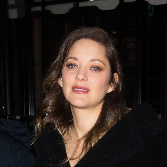 Marion Cotillard - Arrivées au dîner de l'After show chanel à la Coupole à Paris le 4 décembre 2019.