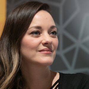 Marion Cotillard participe aux "Conversations" avec Jean-Pierre Lavoignat lors de la 18ème édition du Festival International du Film de Marrakech (FIFM), le 30 novembre 2019. © Romuald Meigneux/Bestimage