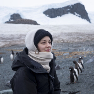 Marion Cotillard visits Trinity Island in Antartic on January 2020 with Greenpeace to observe penguins and whale identification work. Greenpeace is back in the Antarctic on the last stage of the Pole to Pole Expedition. Handout Photo by Abbie Trayler-Smith/Greenpeace via ABACAPRESS.COM