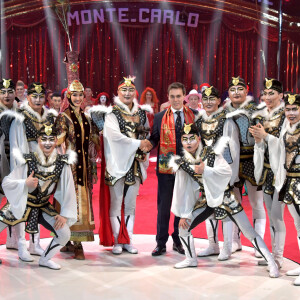 Louis Ducruet remet un Clown de Bronze à la Troupe Zola du Mongolia Circus durant la soirée de gala du 44ème Festival International du Cirque de Monte-Carlo à Monaco le 21 janvier 2020. Le Festival se déroule sous le chapiteau de Fontvieille du 16 au 26 janvier 2020. © Charly Gallo/Pool Monaco/Bestimage