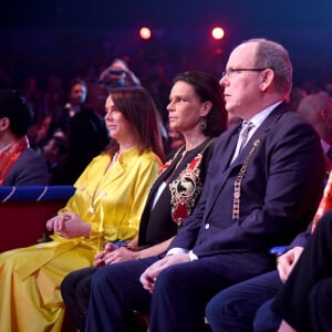 Pauline Ducruet, la princesse Stéphanie de Monaco et le prince Albert II de Monaco durant la soirée de Gala du 44eme Festival International du Cirque de Monte-Carlo à Monaco le 21 janvier 2020. Le Festival se déroule sous le chapiteau de Fontvieille du 16 au 26 janvier 2020. © Bruno Bebert/Bestimage