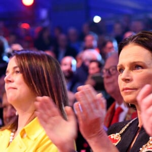 Pauline Ducruet, la princesse Stéphanie de Monaco et le prince Albert II de Monaco durant la soirée de Gala du 44eme Festival International du Cirque de Monte-Carlo à Monaco le 21 janvier 2020. Le Festival se déroule sous le chapiteau de Fontvieille du 16 au 26 janvier 2020. © Bruno Bebert/Bestimage