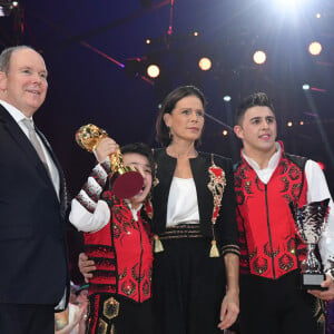 Le prince Albert II de Monaco et la princesse Stéphanie de Monaco ont remis un Clown d'Or aux Martinez Brothers durant la soirée de Gala du 44eme Festival International du Cirque de Monte-Carlo à Monaco le 21 janvier 2020. Le Festival se déroule sous le chapiteau de Fontvieille du 16 au 26 janvier 2020. © Bruno Bebert/Bestimage