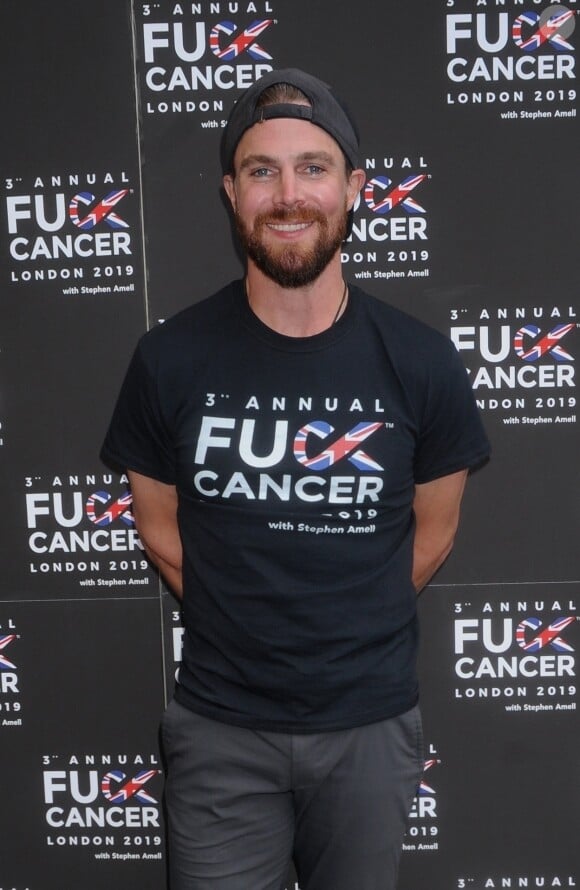 Stephen Amell - Questions-réponses sur le cancer (3ème édition Fuck Cancer London 2019) chez Tape à Londres, Royaume Uni, le 24 mai 2019.