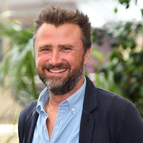 Alexandre Brasseur durant un photocall pour la série "Demain nous appartient" dans le cadre du 58e Festival de Télévision de Monte Carlo au Grimaldi Forum à Monaco le 16 juin 2018. © Bruno Bebert / Bestimage