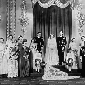 Mariage de la reine Elizabeth et du prince Philip au palais de Buckingham en 1947.