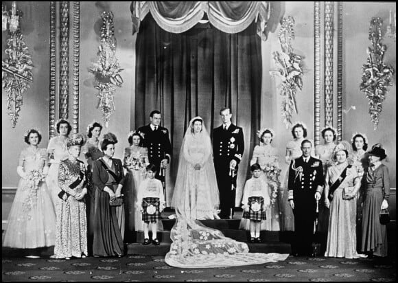 Mariage de la reine Elizabeth et du prince Philip au palais de Buckingham en 1947.