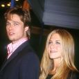  Brad Pitt et Jennifer Aniston- Première de "Fight Club" à Los Angeles, le 8 octobre 1999.  
