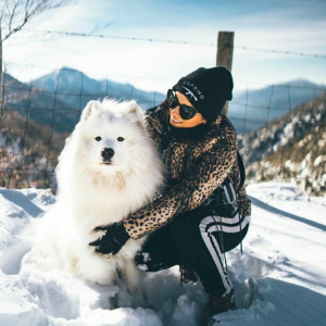 Alizée et son chien Jon Snow, le 26 janvier 2019 en Corse.