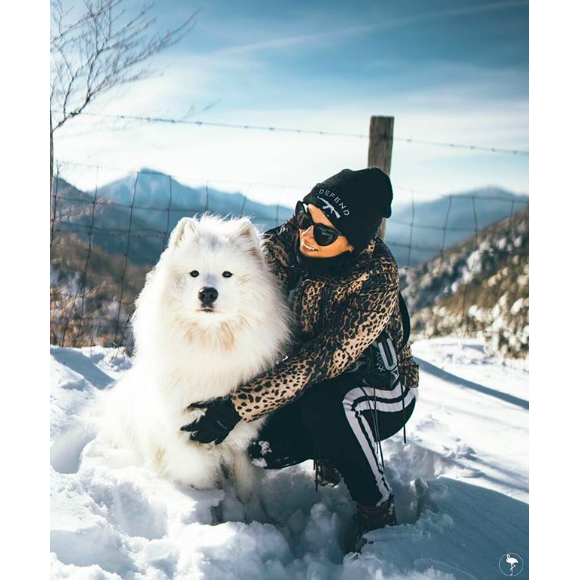 Alizée et son chien Jon Snow, le 26 janvier 2019 en Corse.