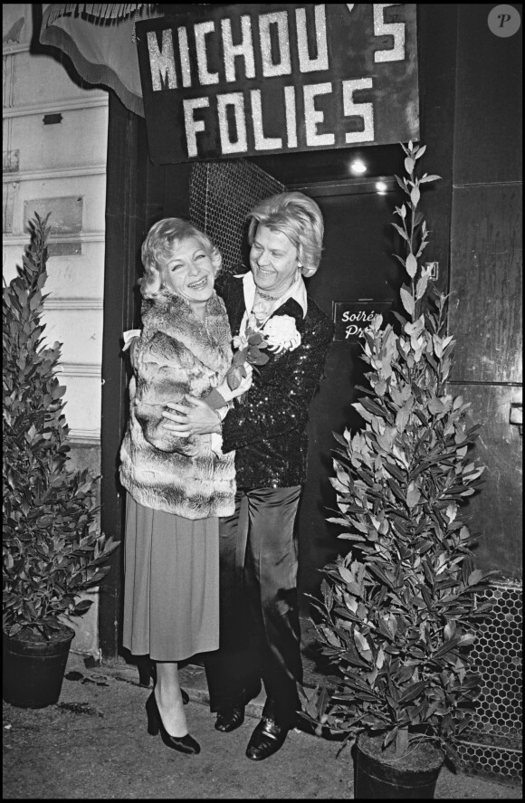 Archives- Line Renaud et Michou lors d'une soirée au "Michou's Folies", le 4 décembre 1975.