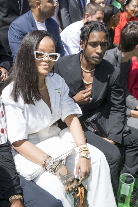 Rihanna et ASAP Rocky - People au défilé de mode Homme printemps-été 2019 "Louis Vuitton" à Paris. Le 21 juin 2018 © Olivier Borde / Bestimage  People at the Louis Vuitton men fashion show SS 2019 in Paris. On june 21st 201821/06/2018 - Paris