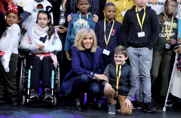 La Première Dame Brigitte Macron, présidente de la Fondation Hôpitaux de Paris – Hôpitaux de France - Disneyland Paris a accueilli 300 enfants hospitalisés avec la Fondation Hôpitaux de Paris – Hôpitaux de France à Marne-la-Vallée, France, le 29 janvier 2020. © Dominique Jacovides/Bestimage