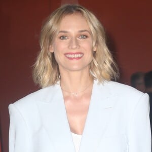 Diane Kruger quitte les studios de l'émission 'Live with Kelly & Ryan' à New York, le 18 juillet 2019.