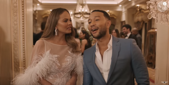 Chrissy Teigen et son mari John Legend dans leur publicité pour Genesis, diffusée pendant le Super Bowl, le 29 janvier 2020.