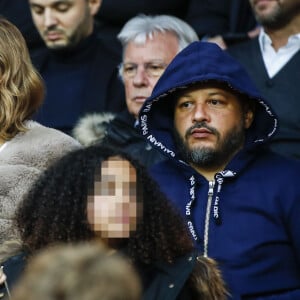 Vitaa et son mari Hicham Bendaoud dans les tribunes du match de Ligue 1 Conforama PSG 5-0 Montpellier au Parc des Princes à Paris le 1 février 2020 © Gwendoline Le Goff / Panoramic / Bestimage