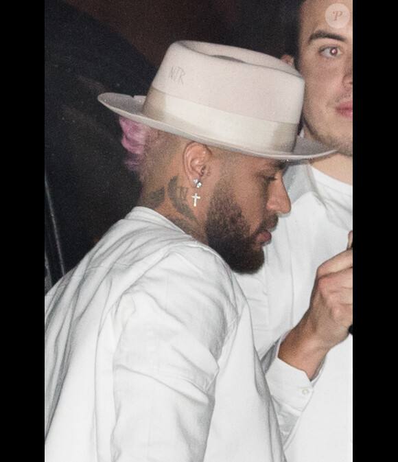 Neymar Jr. - Soirée d'anniversaire de Neymar Jr. "Nuit Blanche" à la discothèque le Yoyo à Paris, France, le 2 février 2020.