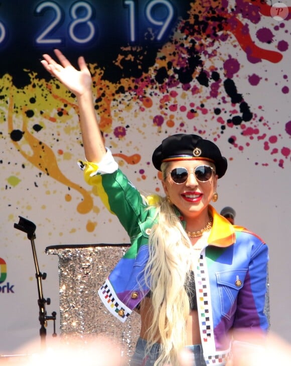 Lady Gaga - Personnalités lors de la Gay Pride à New York, le 28 Juin 2019