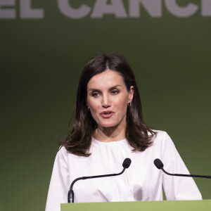 La reine Letizia d'Espagne, présidente d'honneur de l'Association espagnole contre le cancer, présidait le 4 février 2020 au IXe Forum contre le cancer à Madrid, dans le cadre de la Journée mondiale de la lutte contre la maladie.