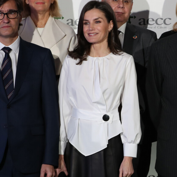 La reine Letizia d'Espagne, présidente d'honneur de l'Association espagnole contre le cancer, présidait le 4 février 2020 au IXe Forum contre le cancer à Madrid, dans le cadre de la Journée mondiale de la lutte contre la maladie.