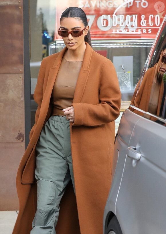 Exclusif - Kim Kardashian est allée faire ses dernières courses de Noël à Woodland Hills, le 24 décembre 2019.