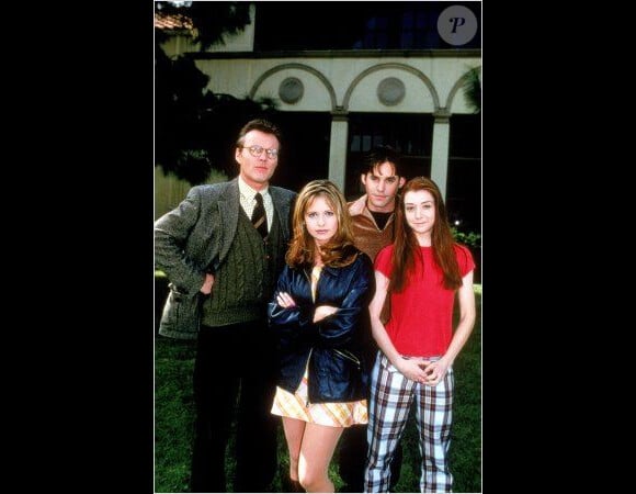 Sarah Michelle Gellar, Alyson Hannigan, Nicholas Brendon et Anthony Stewart Head - Le casting de "Buffy contre les vampires" en 1997.