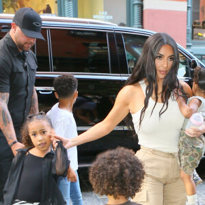 Kim Kardashian est allée assister avec ses enfants Saint West, North West et Chicago West à la messe dominicale de son mari K. West à New York, le 29 septembre 2019