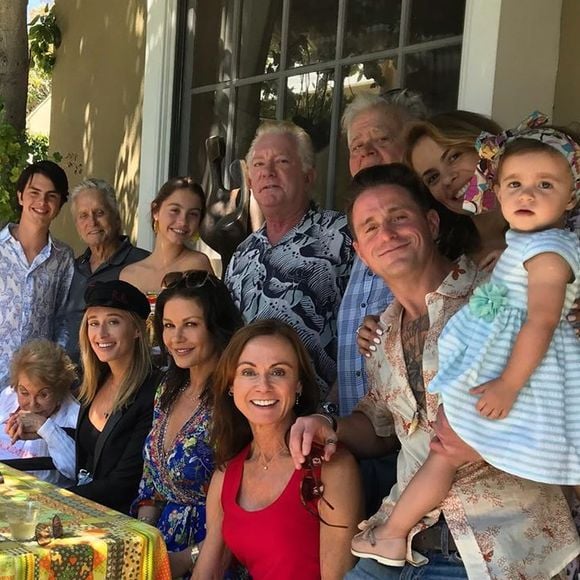 Dernières photos de famille de Kirk Douglas, le 19 août 2019.