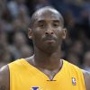 Kobe Bryant (Lakers) et Wesley Johnson (Wolves) lors du match de basket, Los Angeles Lakers / Minnesota Timberwolves aux NBA Europe Live. Le 4 octobre 2010.
