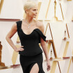 Charlize Theron et sa mère aux Oscars 2020: robe fendue et collier spectaculaire