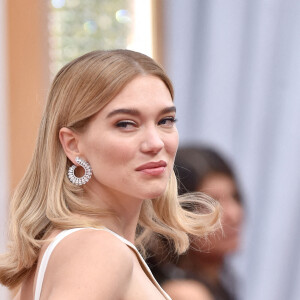 Léa Seydoux assiste à la 92ème cérémonie des Oscars au Dolby Theatre. Los Angeles, le 9 février 2020.